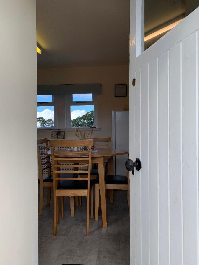 Ploughmans Cottage Форес Екстериор снимка